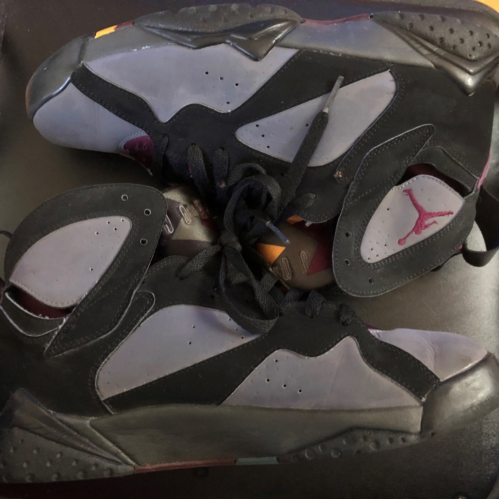 Jordan's Men (size 9 1/2)